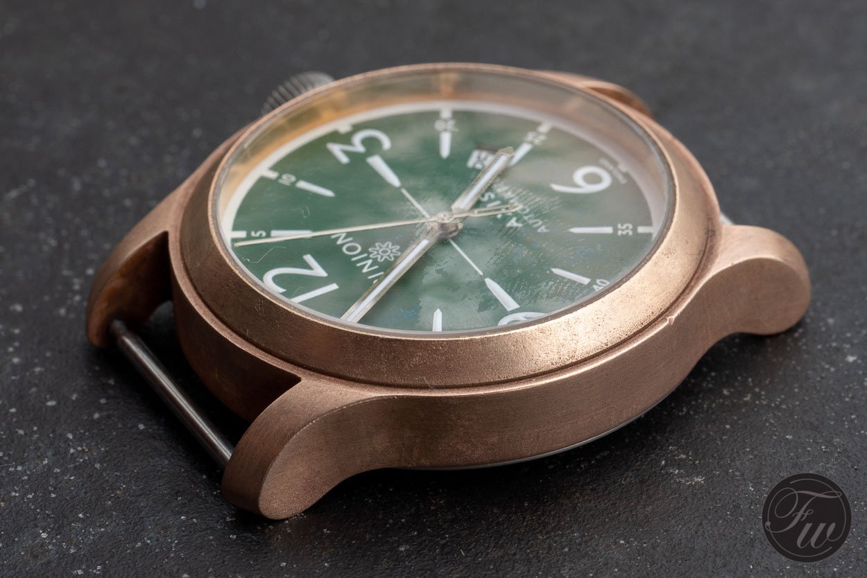 Bronze watch patina Bronze watch patina