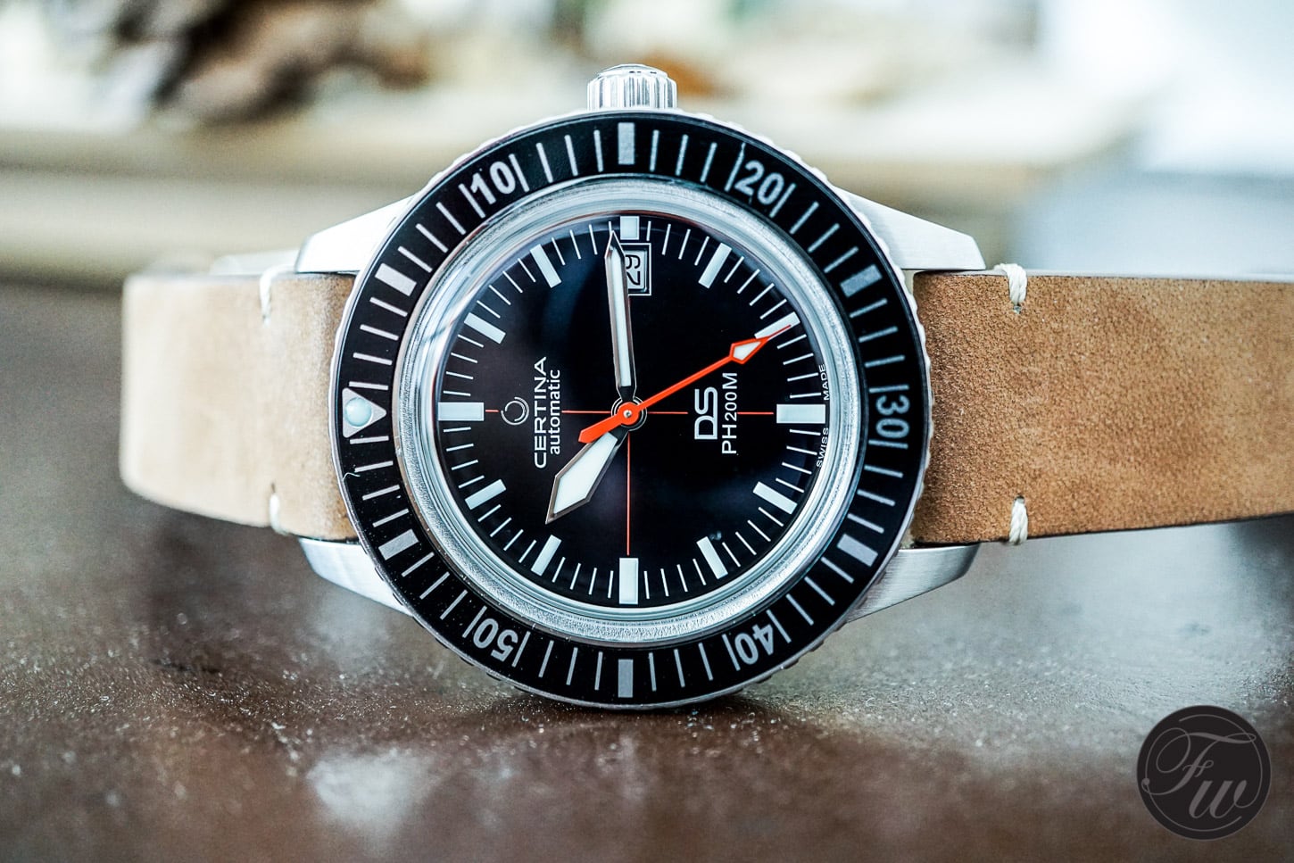 Top 5 Watches Under 1000 PH200M - Top 5 Watches Under 1000