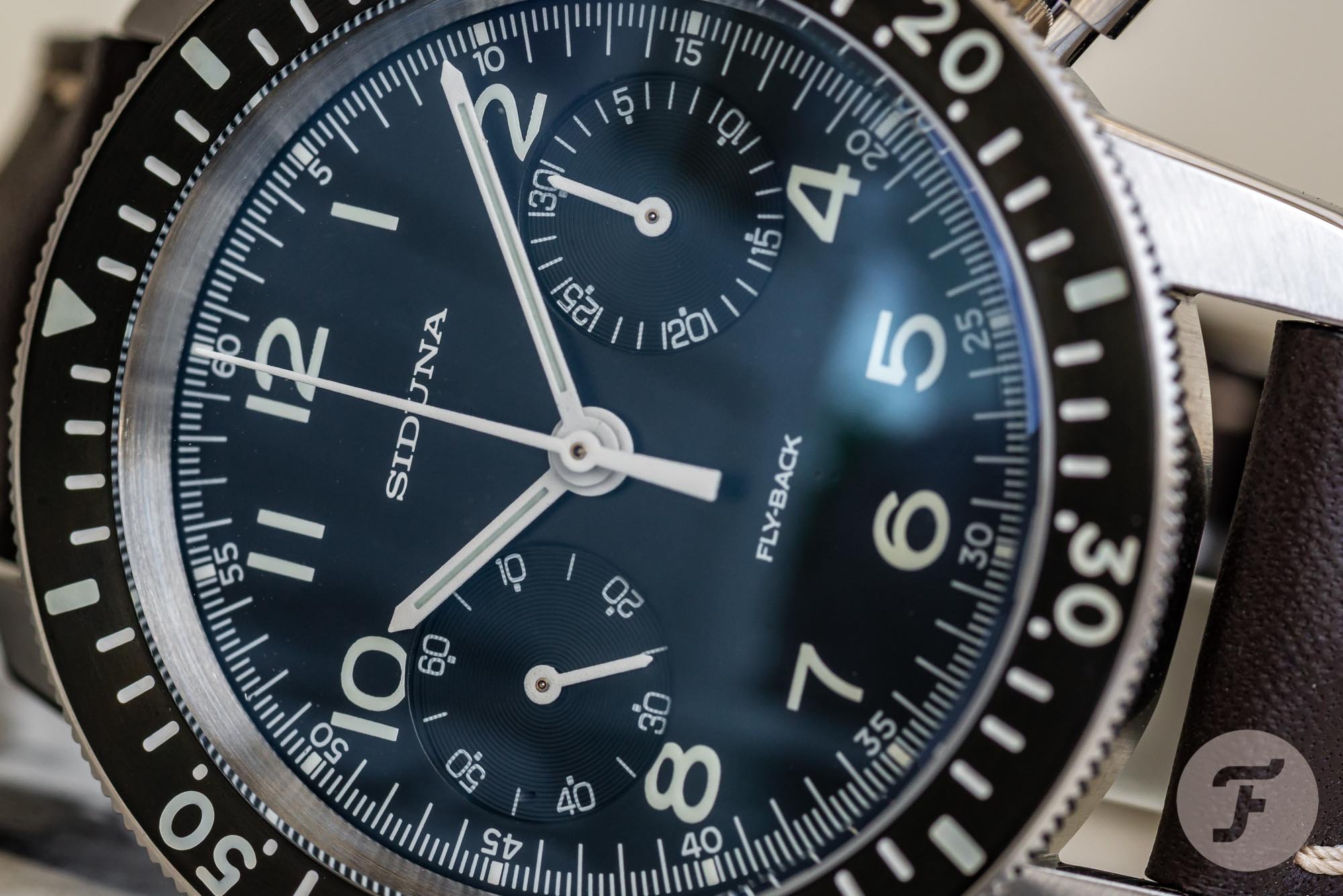 Siduna M3440 Professional Flyback Chronograph