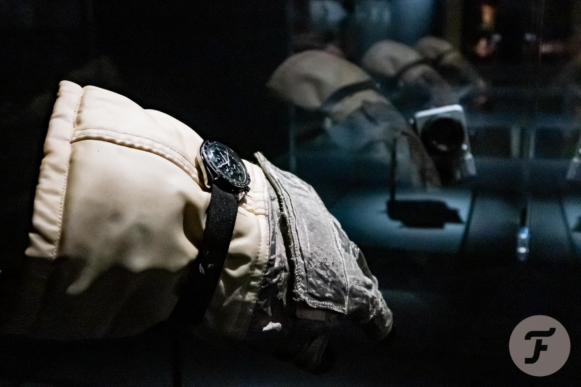 La Lune Exhibition Paris