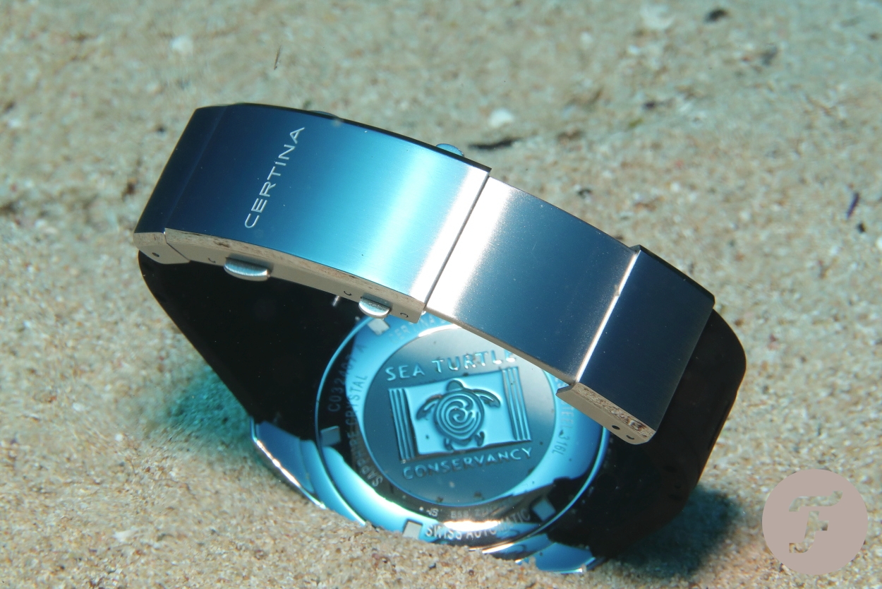 The folding clasp fine adjustment fully extended