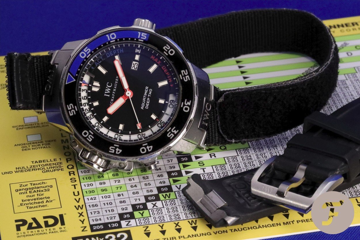 IWC Deep Two, decompression table and rubber strap