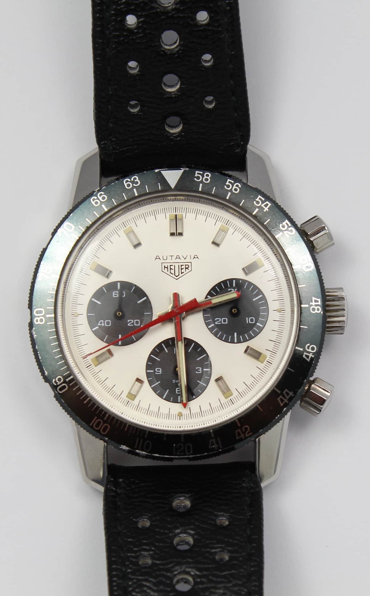 Heuer Autavia 2446C SN distance
