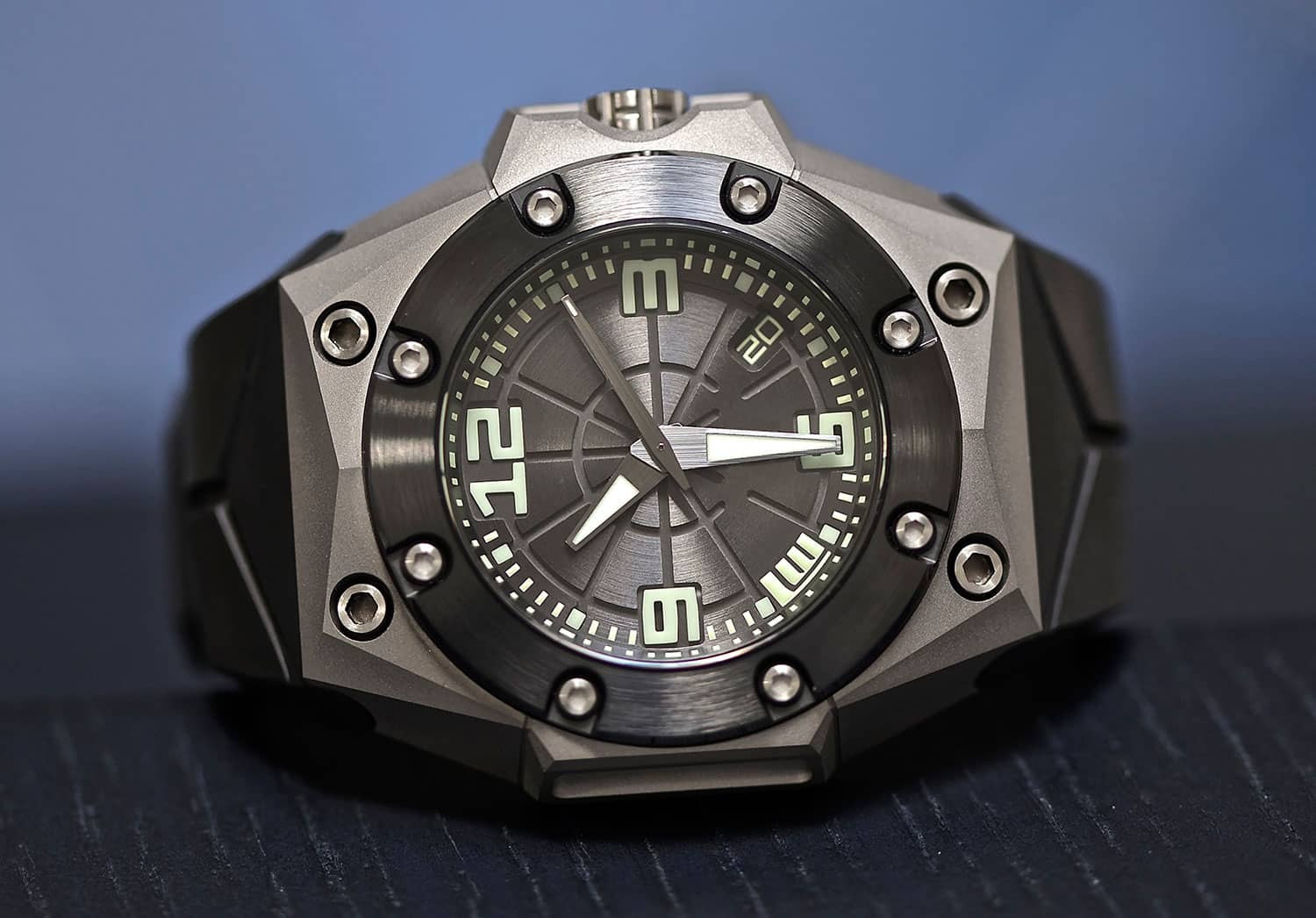 LW-Oktopus-Frogman-Watch-Official-Image