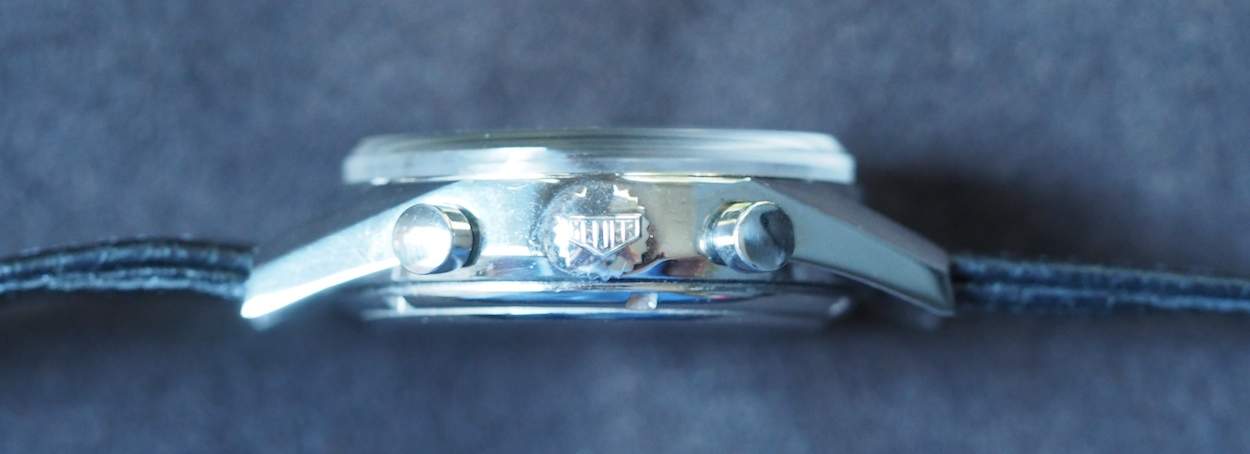 The Heuer Carrera 2447S pushers and crown