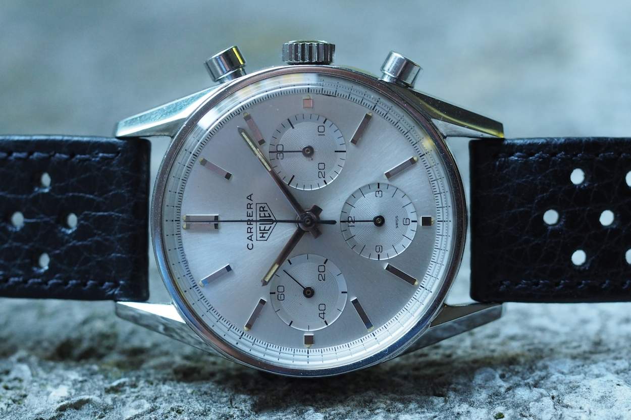 Heuer Carrera 2447S on side
