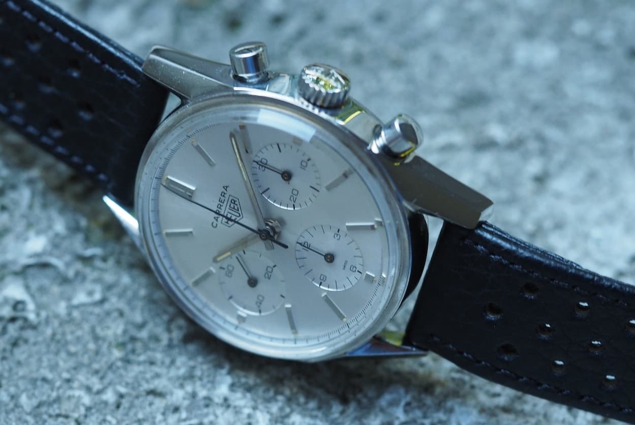 Heuer Carrera 2447S lugs