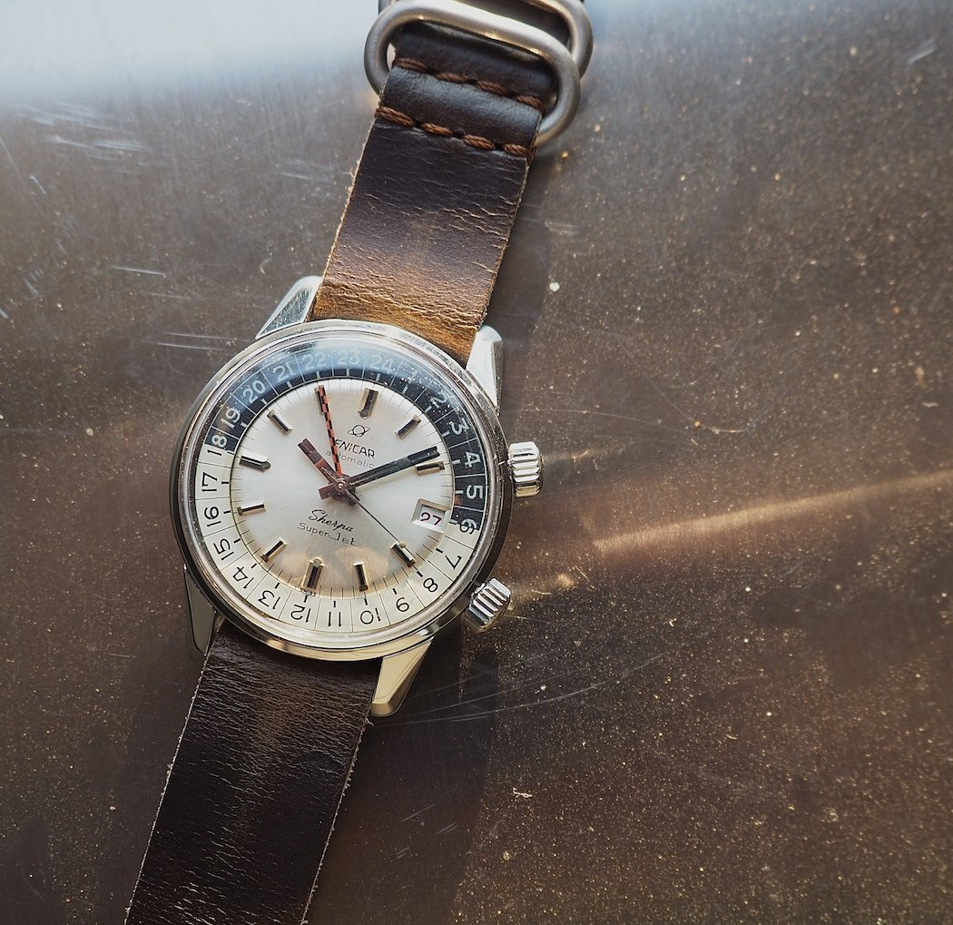 The large crowns give the Enicar Sherpa Super Jet an amazingly rugged look.