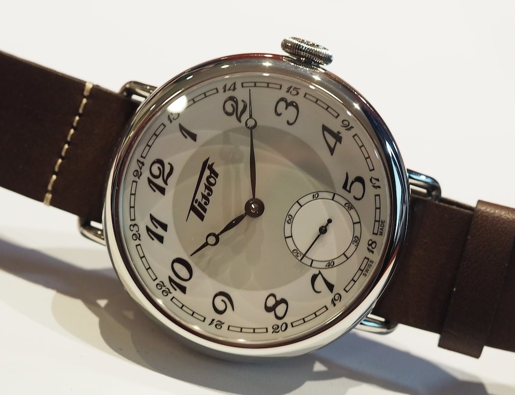 The Tissot 1936 Heritage sports some cool wire lugs