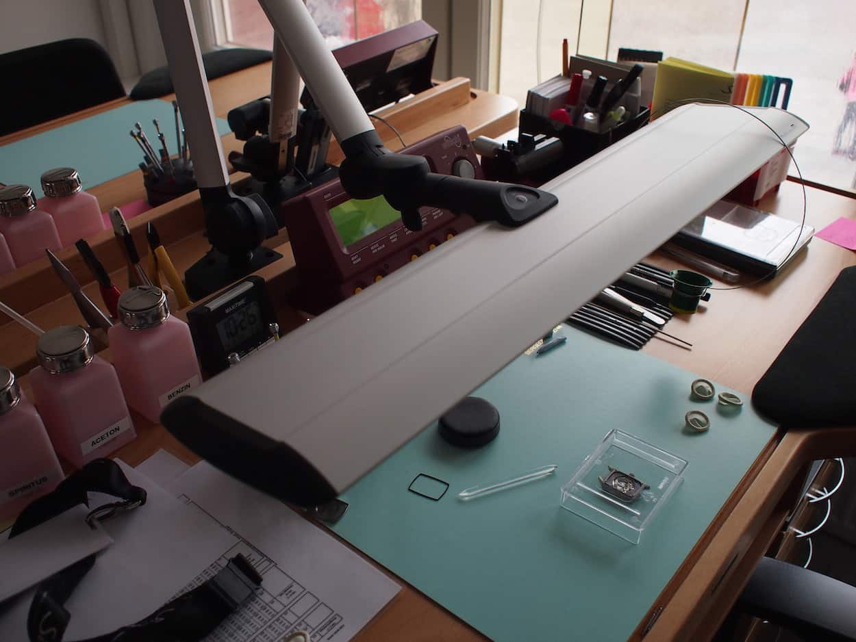 Full watchmaking capability in the Sinn boutique