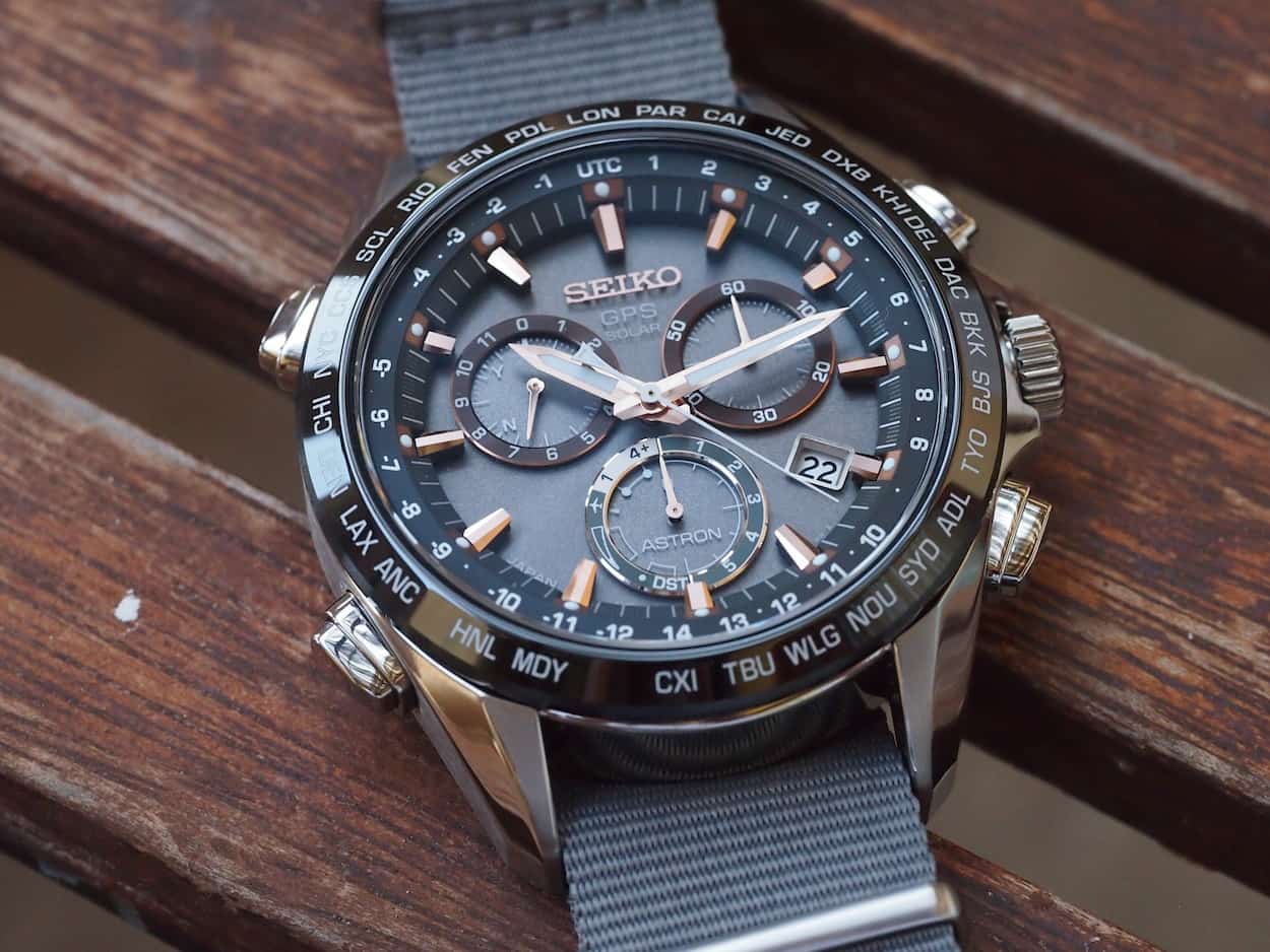 Seiko Astron floating sub registers