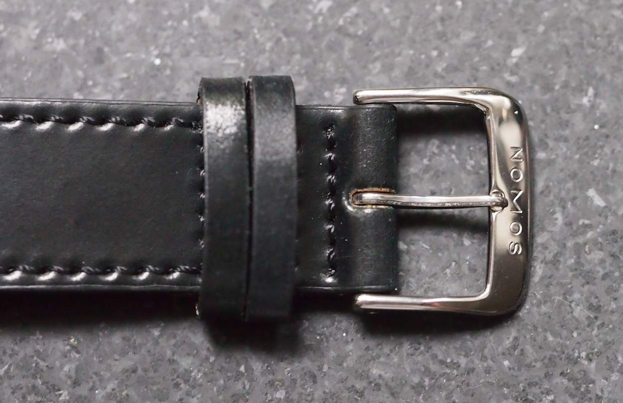 Nomos Metro buckle