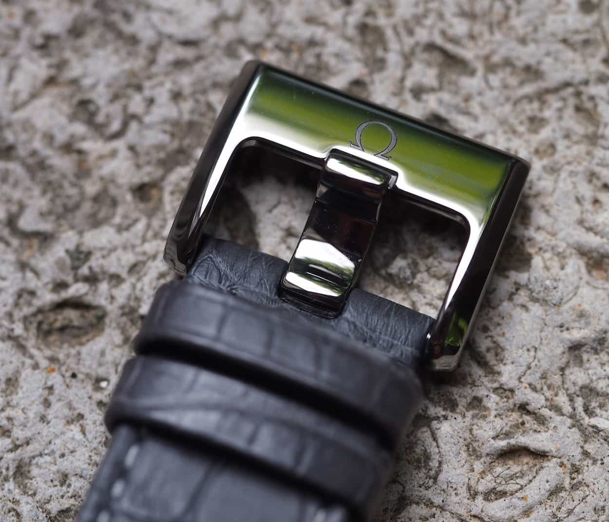 Omega GSotM buckle top