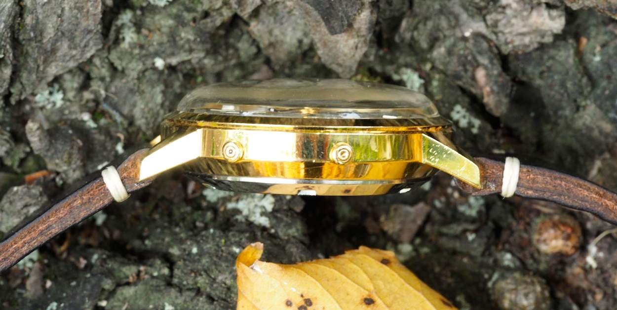 Vulcain Triple Date buttons