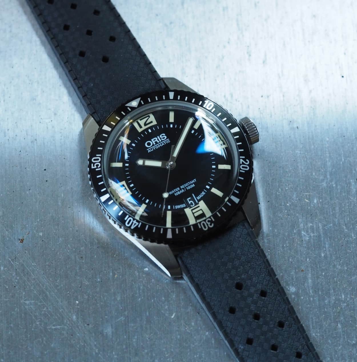 Oris Divers Sixty-Five size