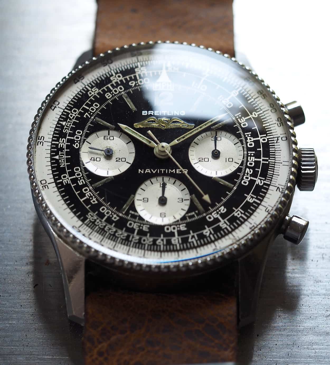 Breitling Navitimer 806 crystal reflection