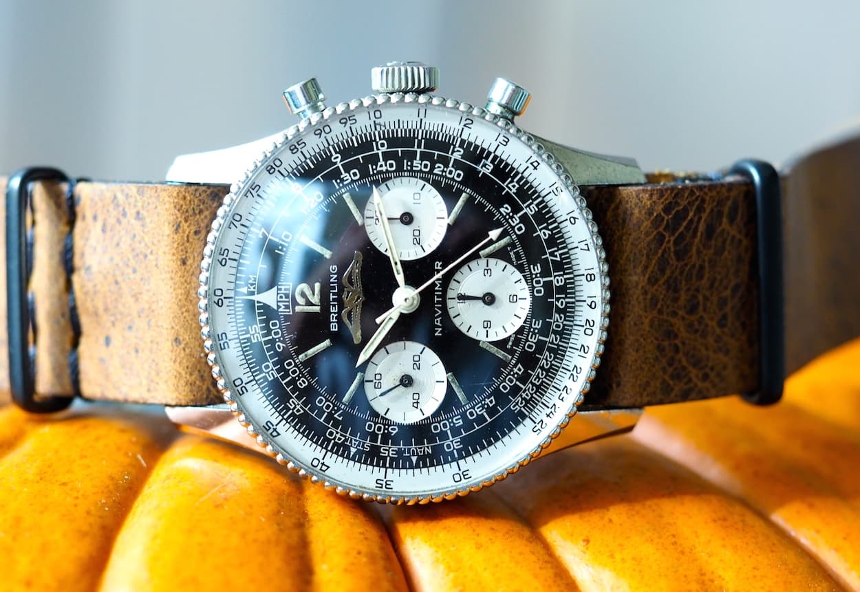 Breitling Navitimer 806 enjoying the Fall :)