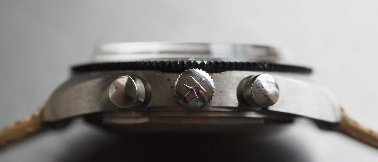 Hamilton Chrono-Diver crown and pushers