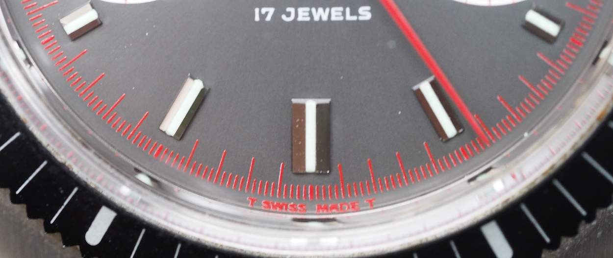 Hamilton Chrono-Diver red minutes track