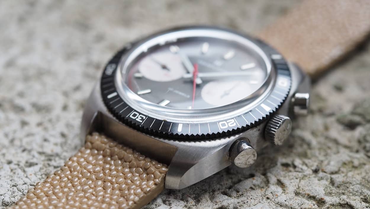 Hamilton Chrono-Diver crystal