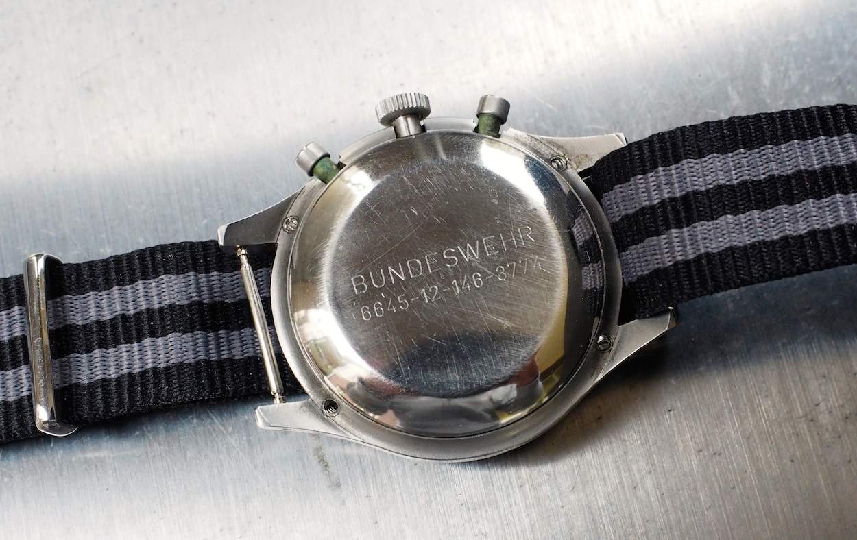 The 1550 SG military issue number on the case back as found on the 3H and the normal Bund