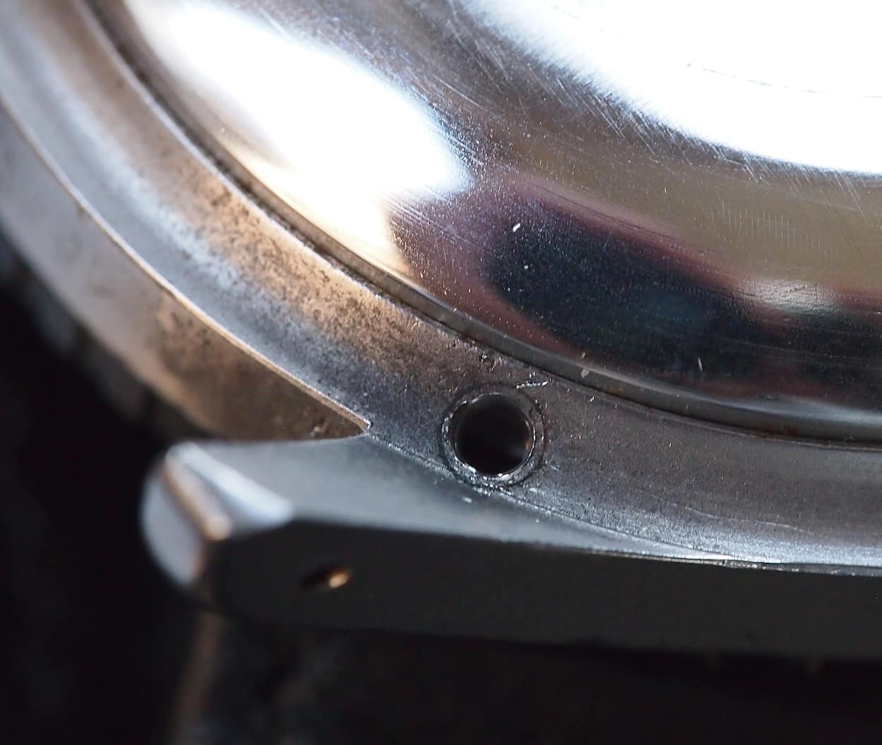 Cursed case back screw!! Keep 'em tightened!