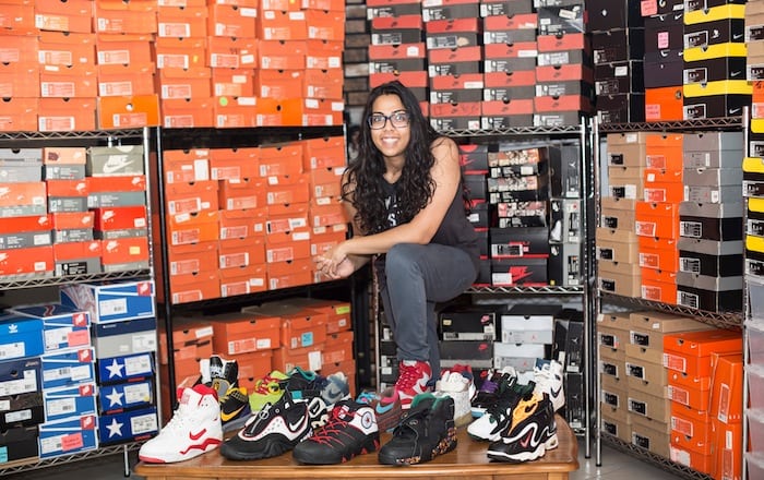 This is not a store. It is the collection from Anita Notta. 