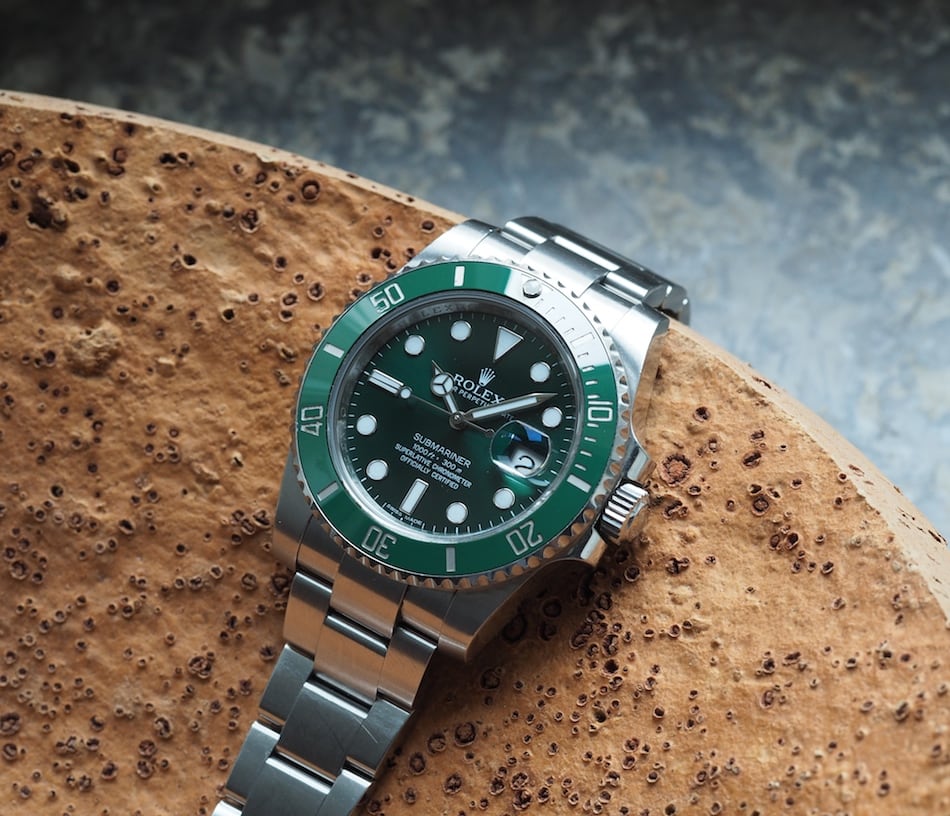 Rolex 116610LV Submariner Date 40 mm Green Hulk Dial Watch - Luxury Watches  USA