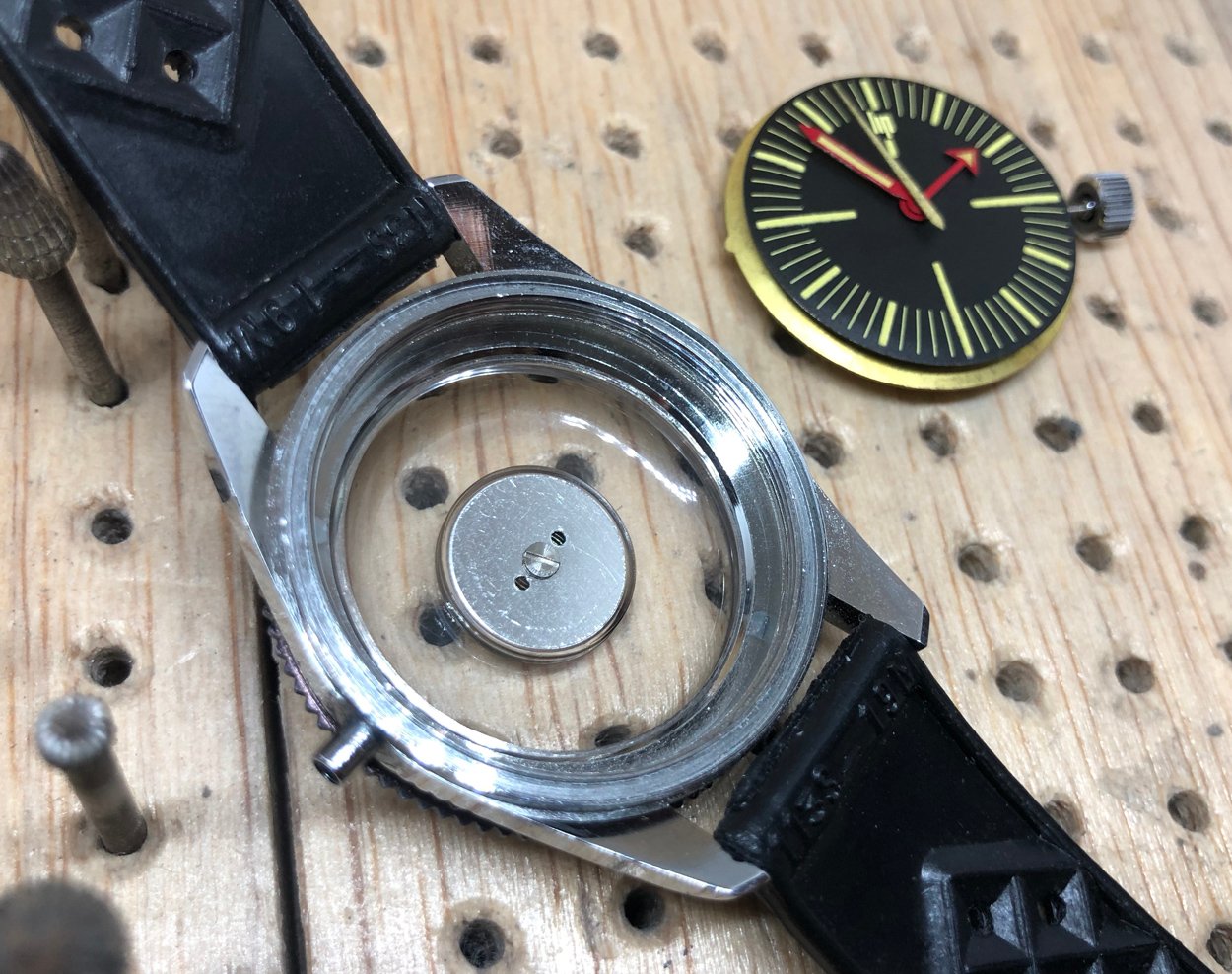 Mouvement Mécanique Neuf LIP R559 / Durowe 451 - Stock NOS (New Old Stock), Pour Restauration De Montres