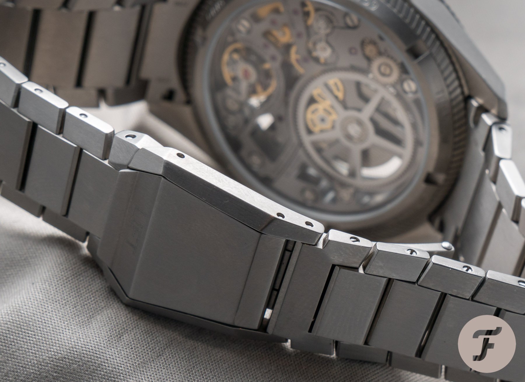 ProPilot X folding clasp