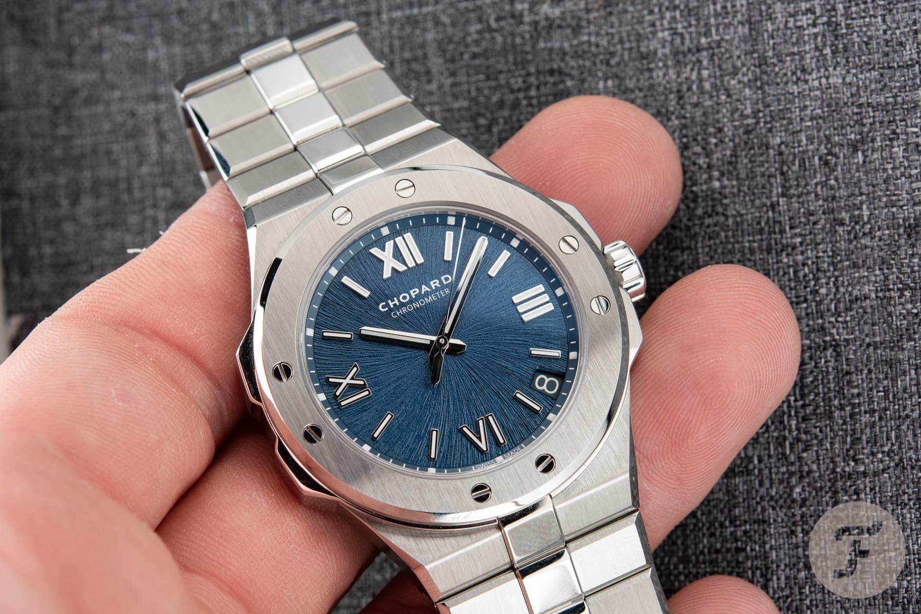 Chopard Alpine Eagle Vs Patek Philippe Nautilus 5711: A Comprehensive  Luxury Watch Comparison 