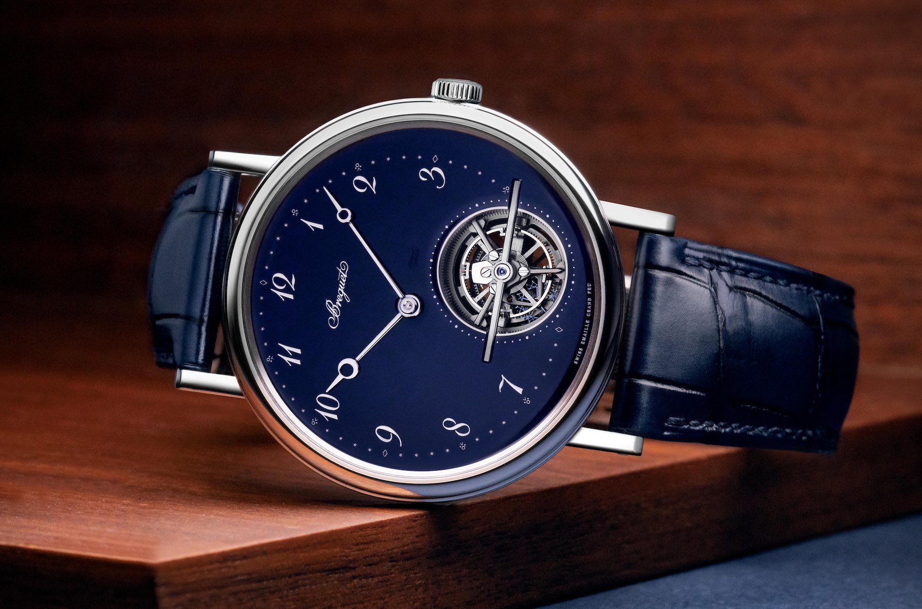 Breguet-Classique-Tourbillon-Extra-Plat-Automatique-5367-Watch