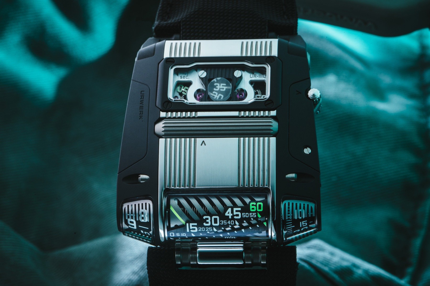 Urwerk-UR-111C-TT-Watch