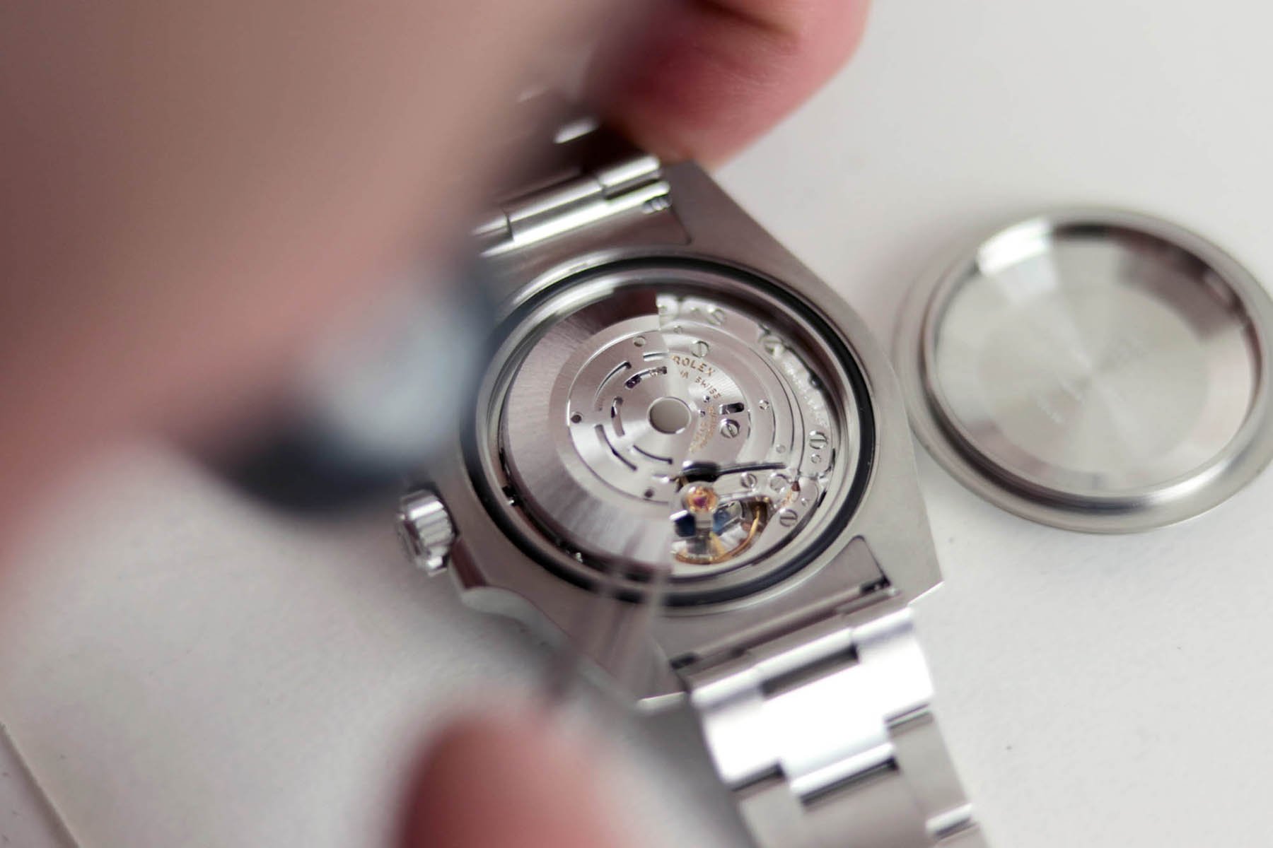 Why Don’t Some Watchmakers Like To Service Vintage Watches?