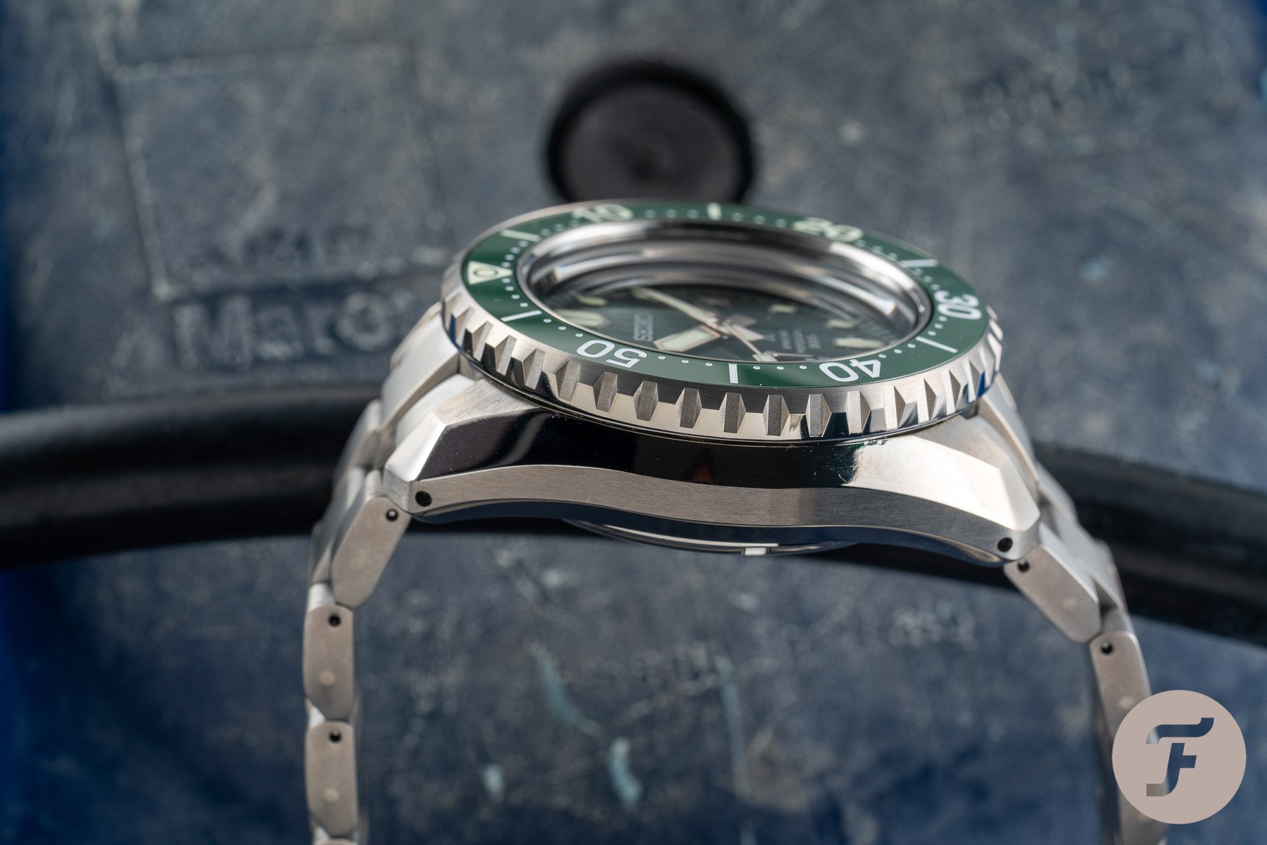 The Seiko Prospex SNR045J is like a Rolex “Hulk” Submariner on