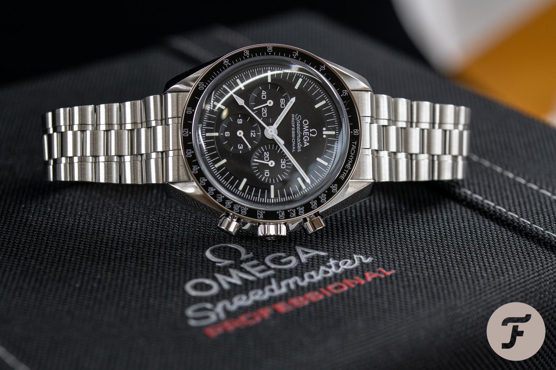 Speedmaster Moonwatch Professional Co-Axial Master Chronometer Chronograph  42mm Hesalite Crystal On Bracelet With Caliber 3861