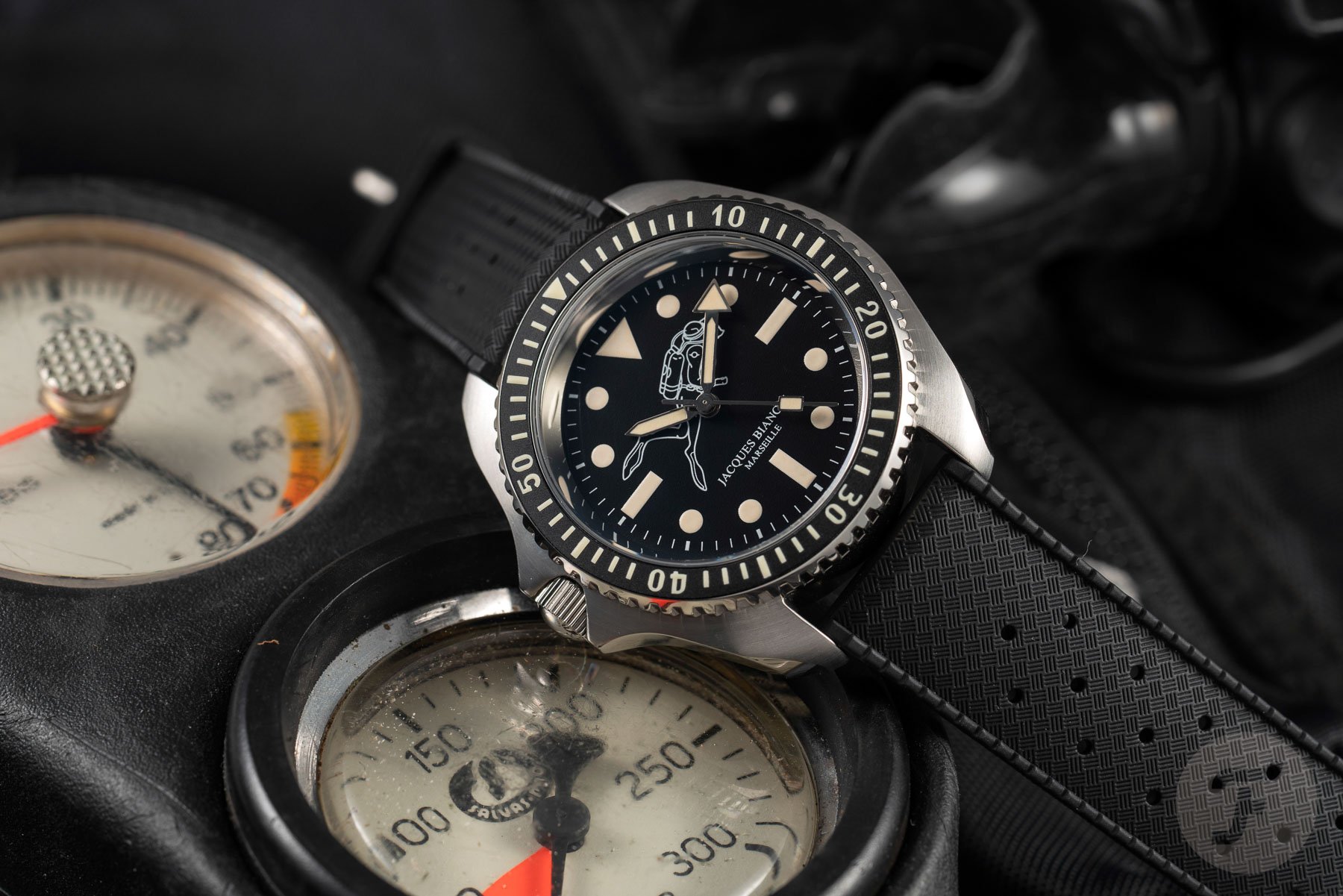 Jacques Bianchi JB200 Dive Watch (2021) Available Now Under €600