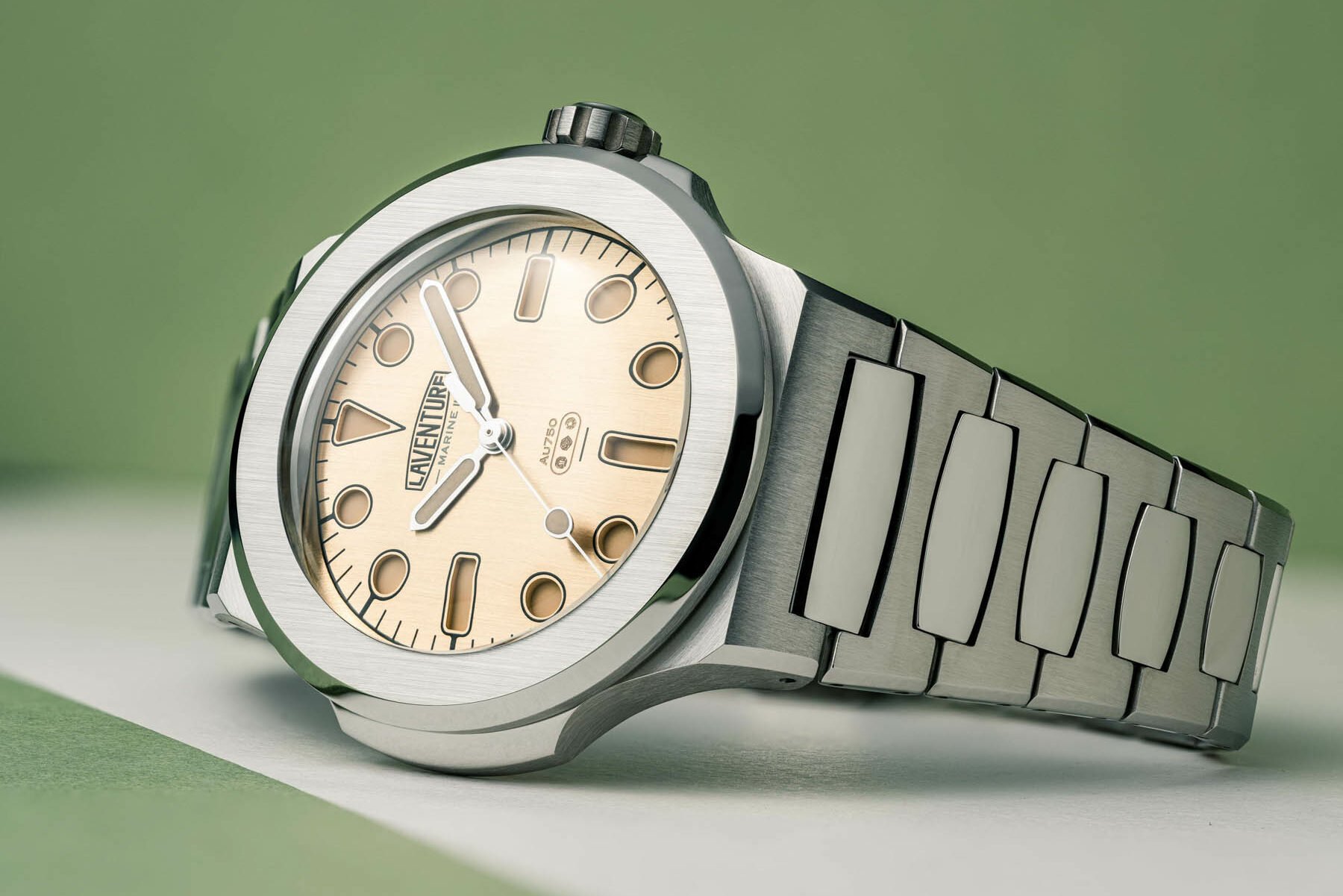 LAVENTURE_MARINE-II-STEEL