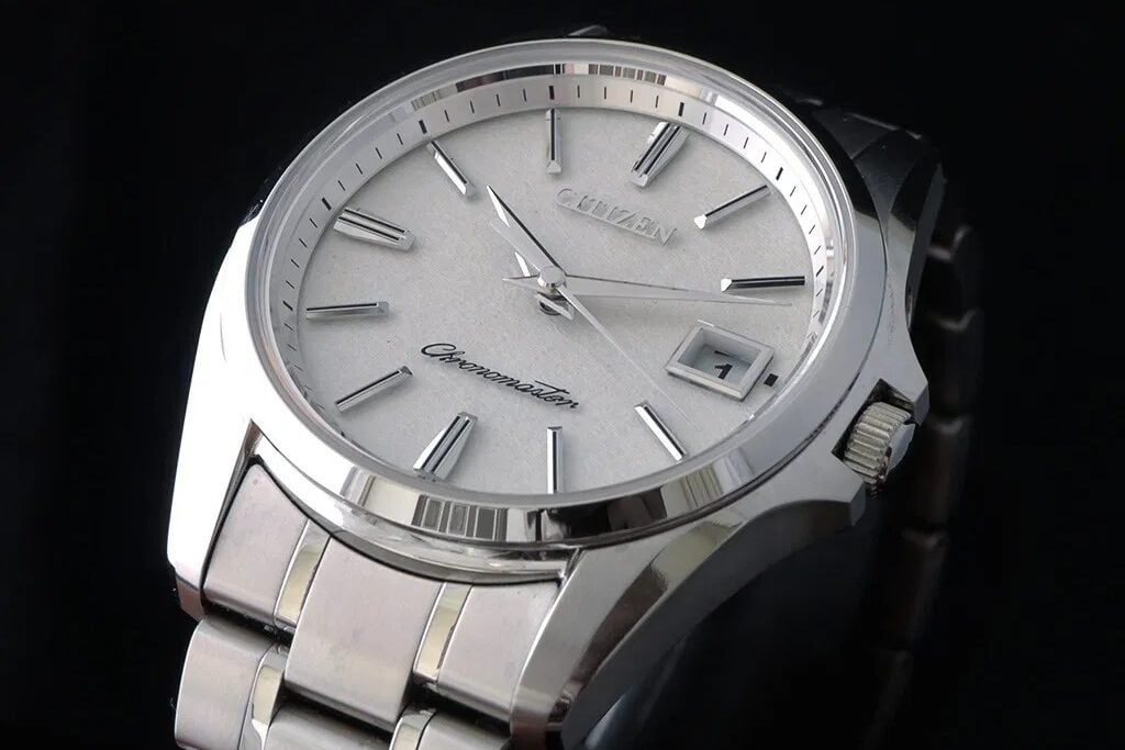 the citizen oblique crown AQ4020-54Y GADA