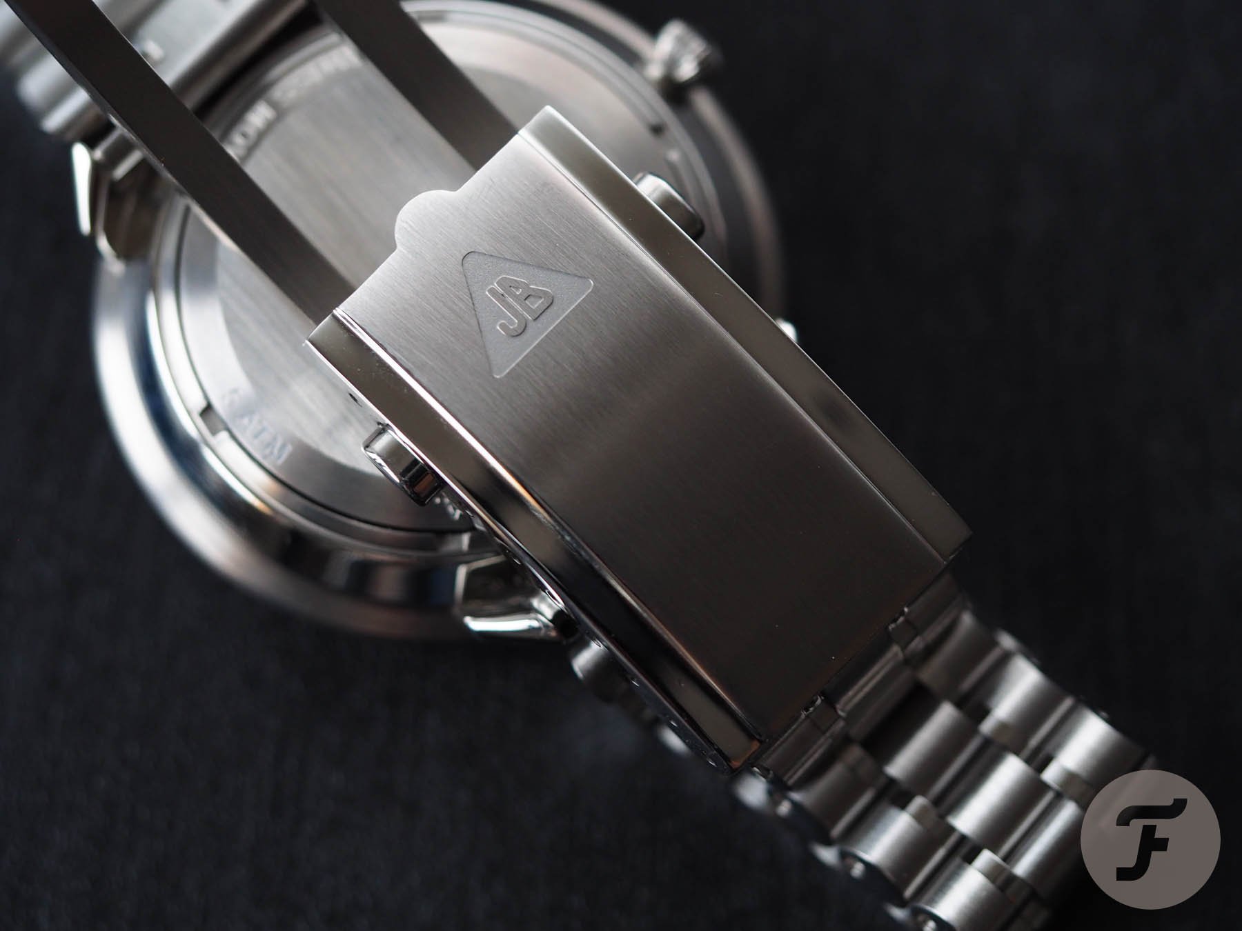 HODINKEE Editor in Chief Jack Forster reviews the Louis Vuitton Tambour  Light Up smartwatch