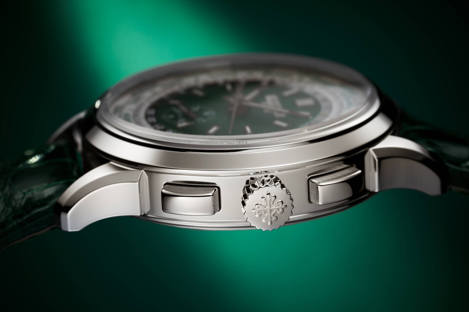 Patek Philippe 5930P-001 side profile