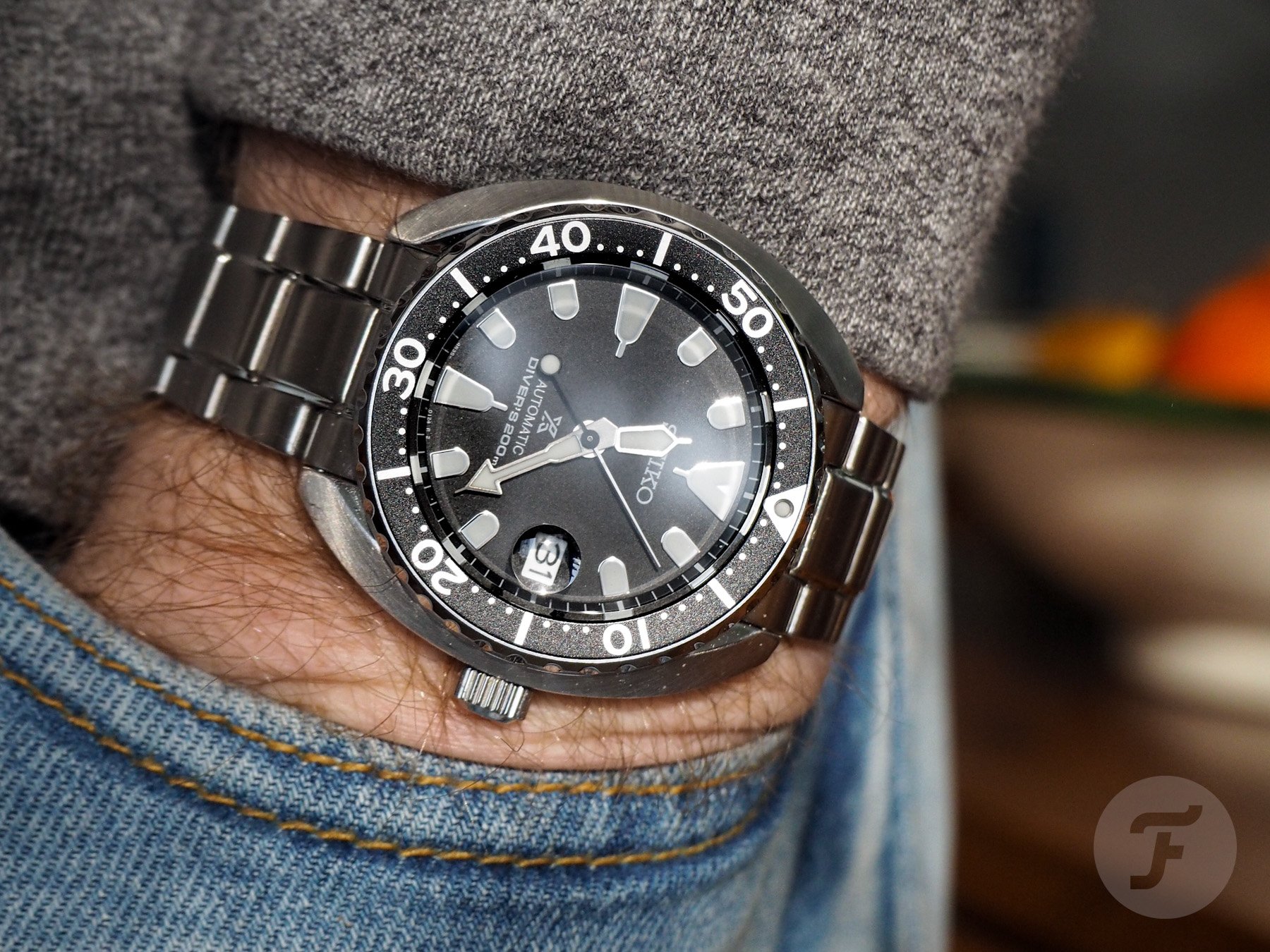 Seiko SRPC35K1 pocket shot