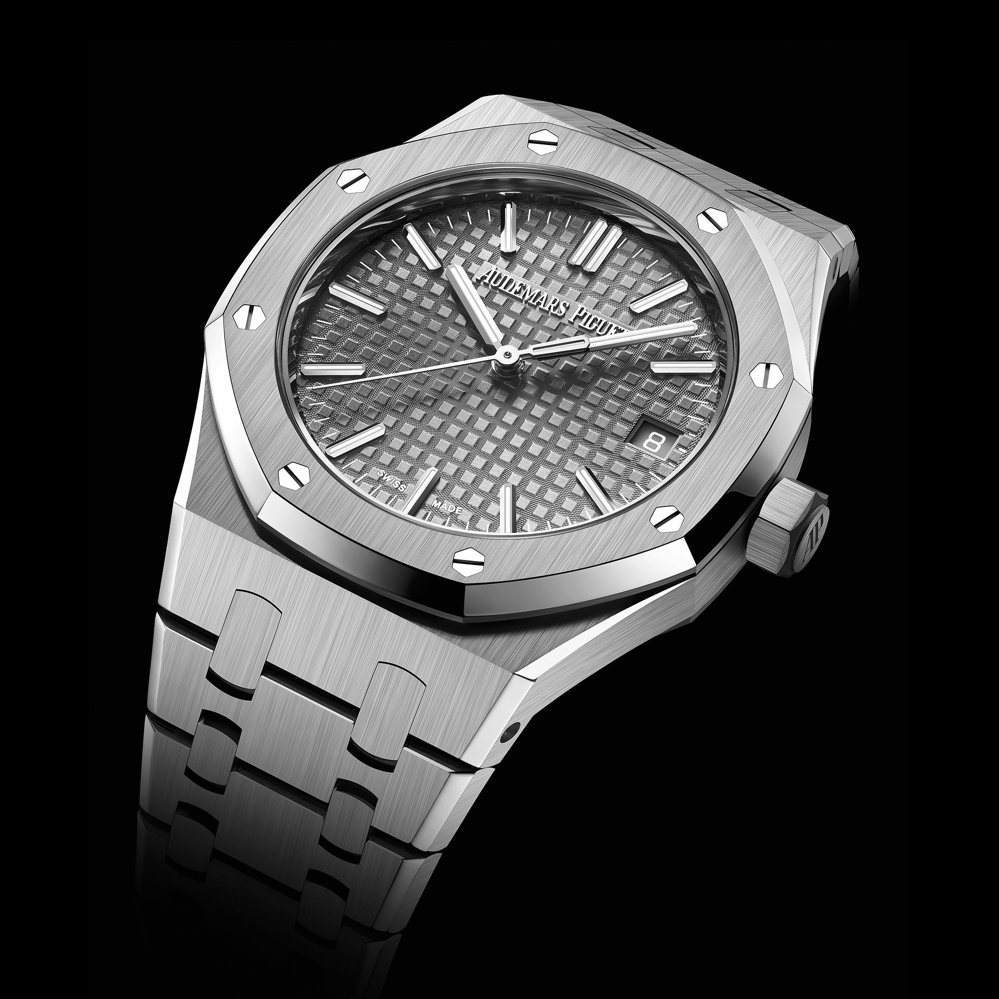 F】 The 2022 Audemars Piguet Royal Oak 37 And Chronograph Models