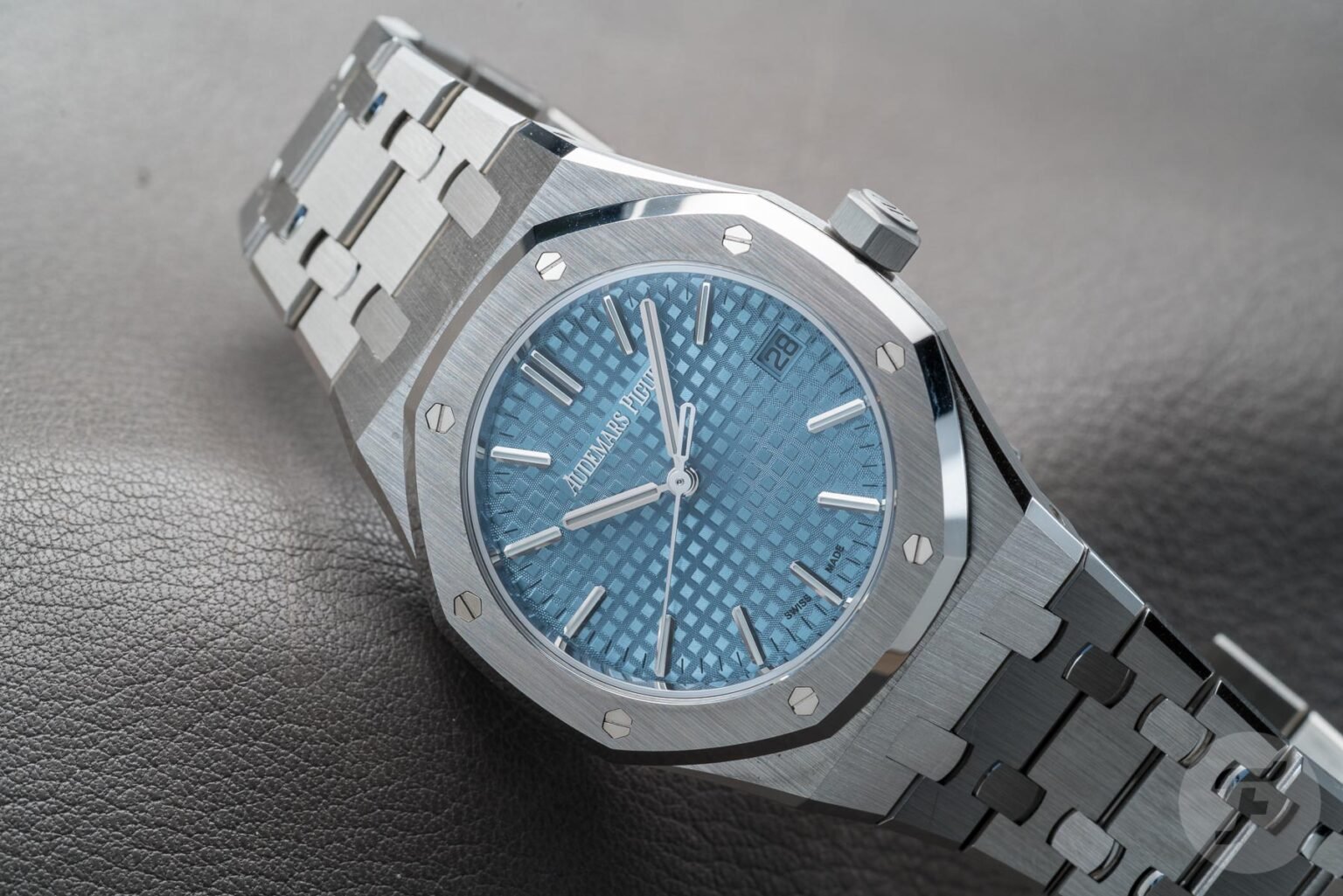 【F】 There's More To The AP Royal Oak Than The 