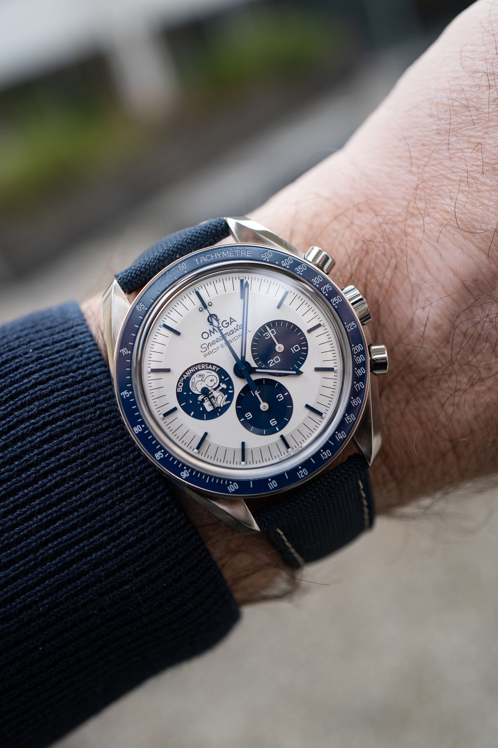 Speedmaster Silver Snoopy Awards 50th Anniversary 310.32.42.50.02.001 List Shot