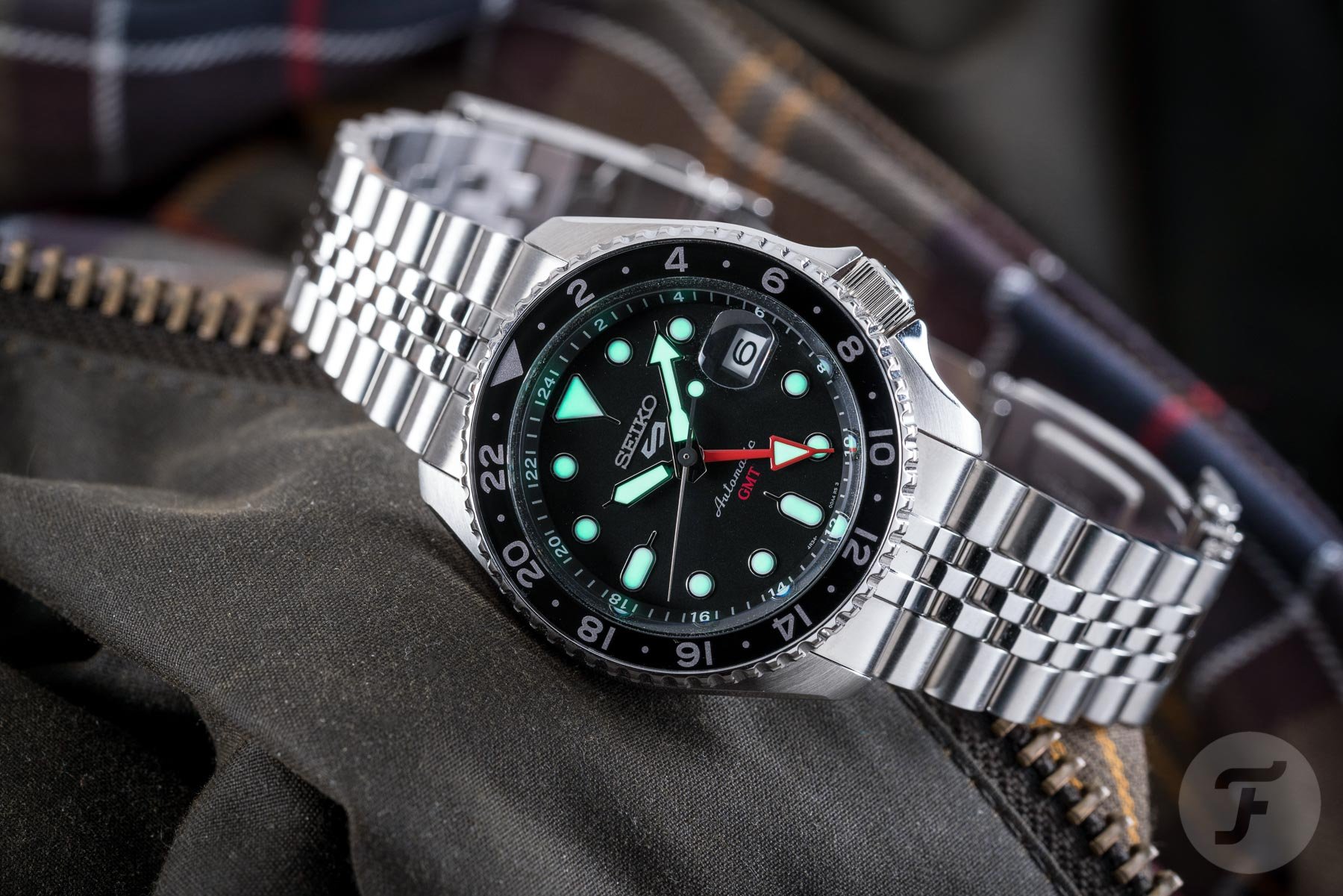 The Latest SEIKO 5 Sport GMT, the Best Watch Collection Bargain Ever!! -  Strapcode