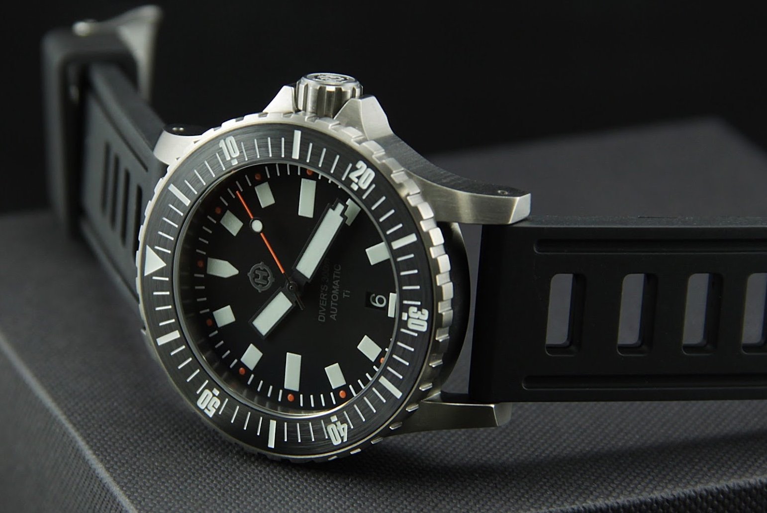【F】 Is ISO 6425 Certification For Divers' Watches Useless?