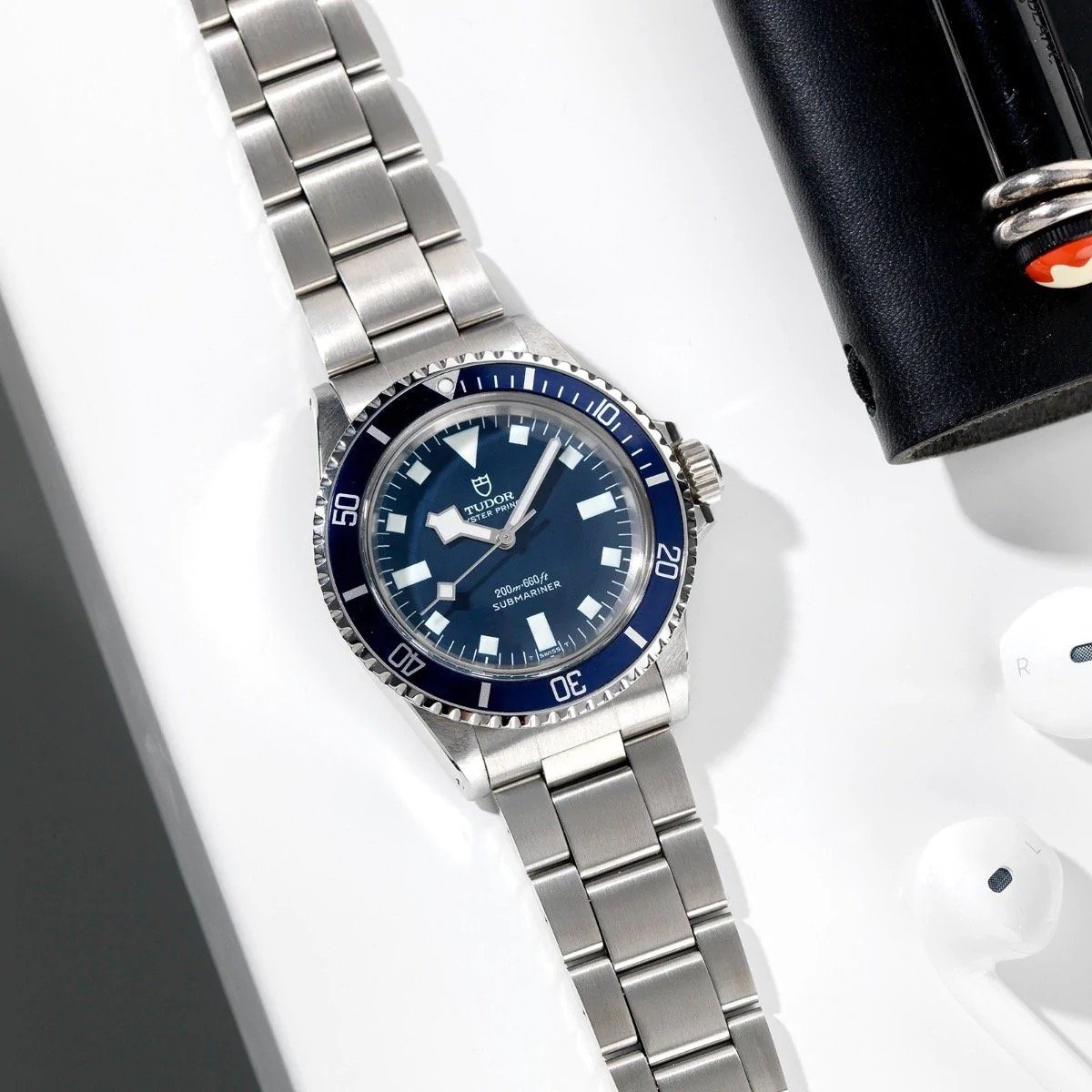 Jorg's watch list Tudor Submariner ref. 7016 front bracelet