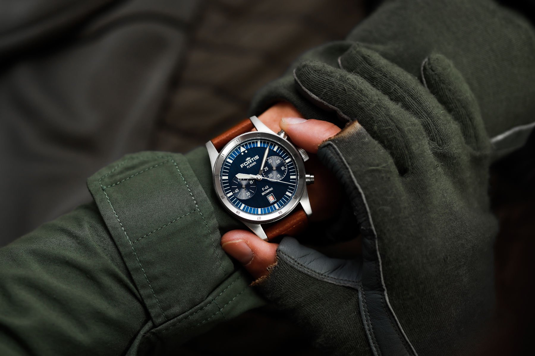 Fortis aviator watch top