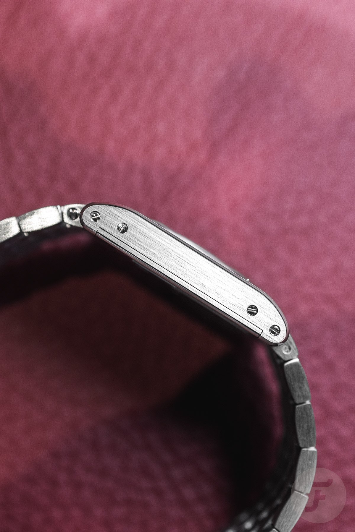 Hands On: Cartier Privé Tank Normale